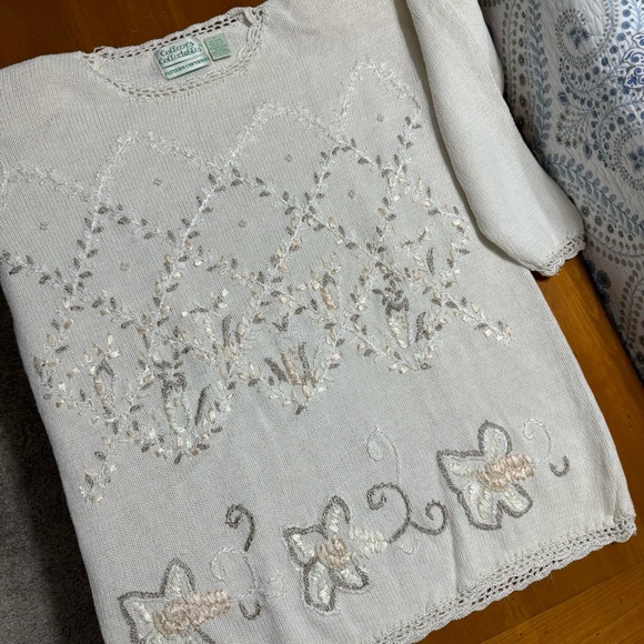 Vintage Embroidered Sweater - Picture 7 of 10